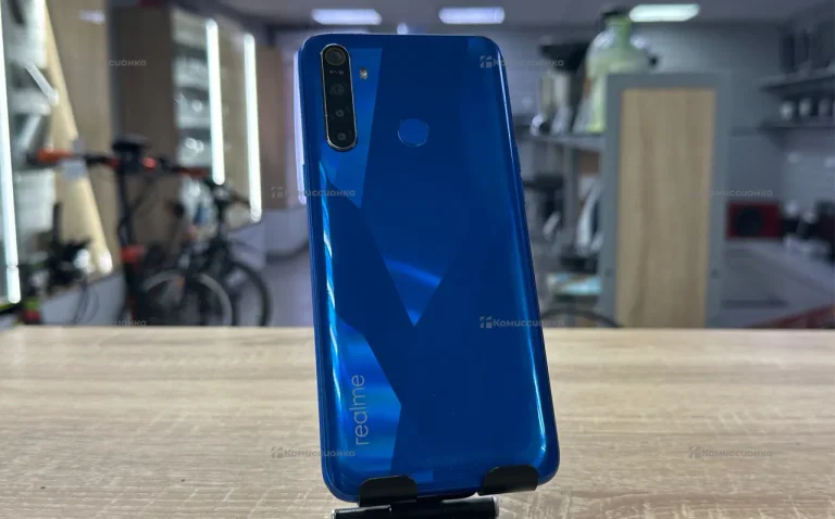 Realme 5 3/64 ГБ