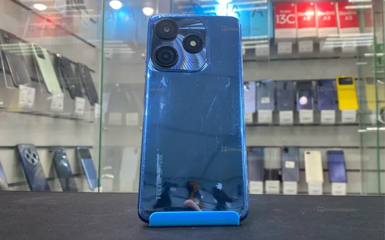 Tecno Spark 10C 4/64 ГБ