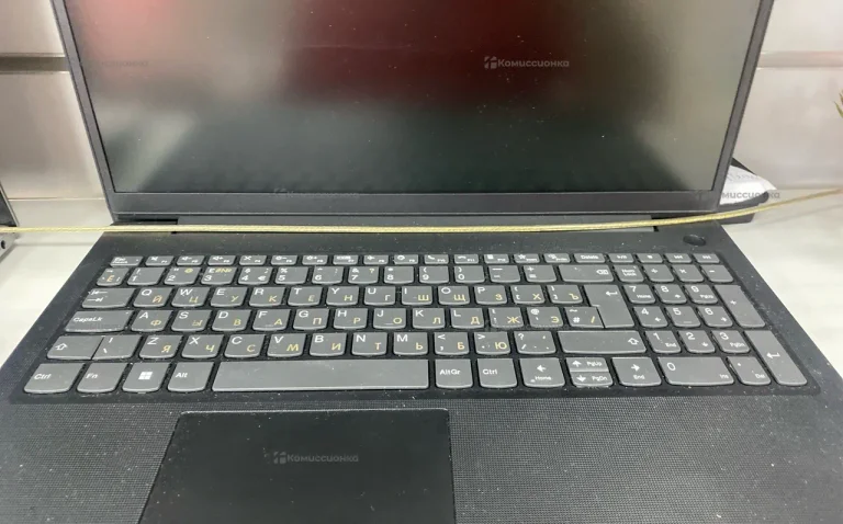 Ноутбук  Lenovo v15 g4 amn