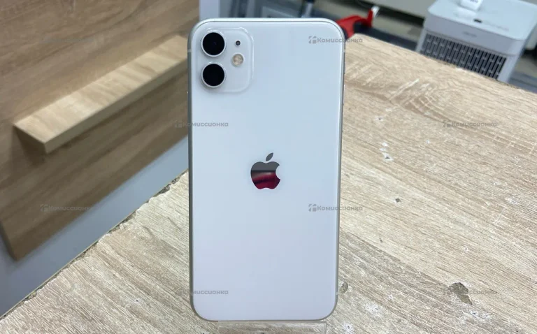Apple iPhone 11 4/128 ГБ