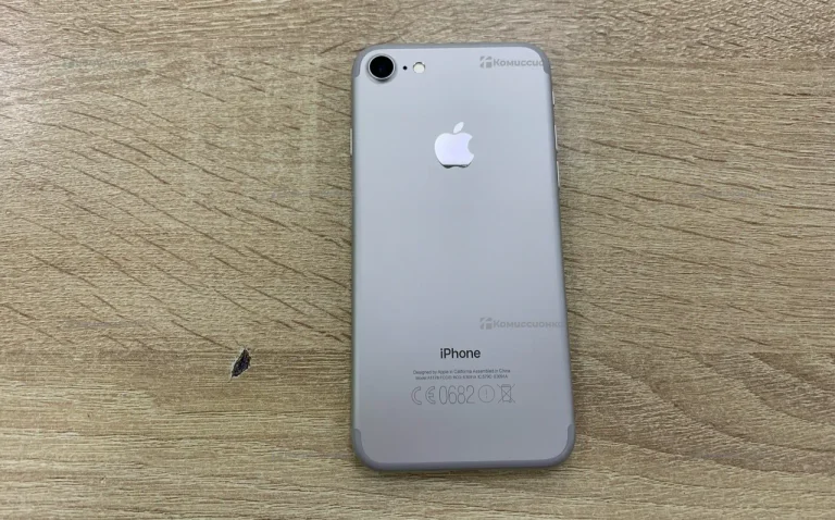 Apple iPhone 7 2/32 ГБ