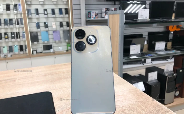 Infinix Smart 8 4/128 ГБ