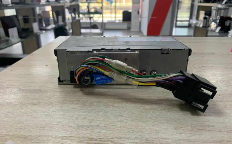 Автомагнитола  JVC KD-X141