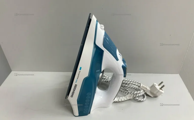 Утюг Redmond RL-c278