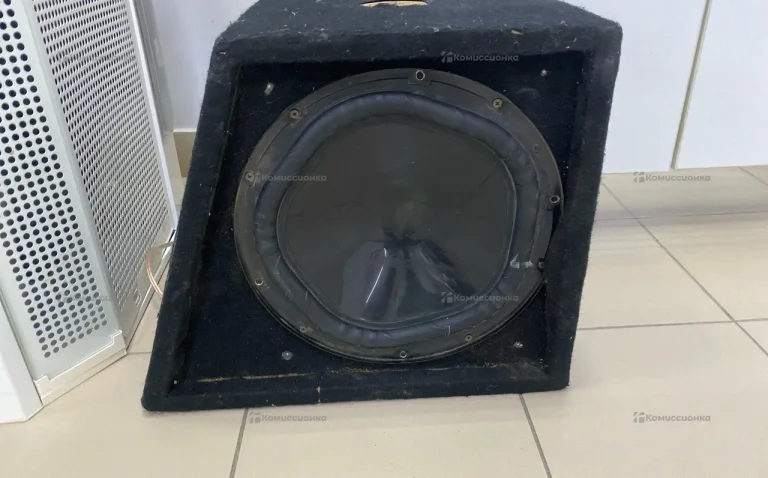 Сабвуфер  kick