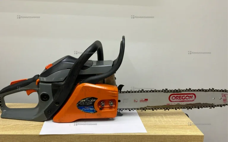 Цепная пила Hitachi CS33EB