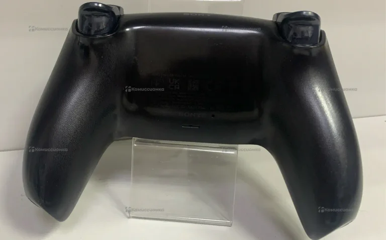 Джостик на PS5 Black