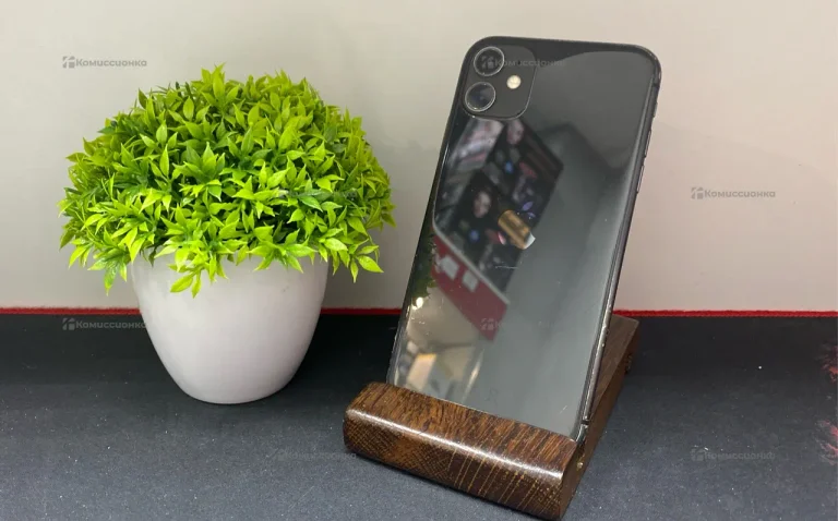 Apple iPhone 11 4/64 ГБ