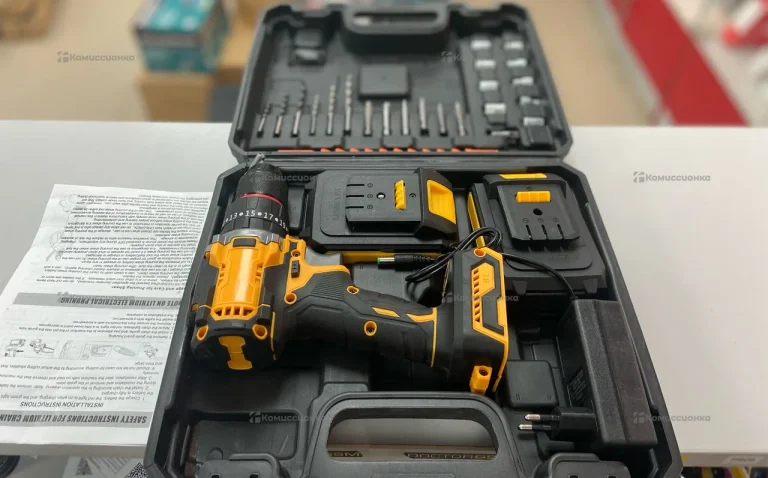 шуруповерт Dewalt б/щ