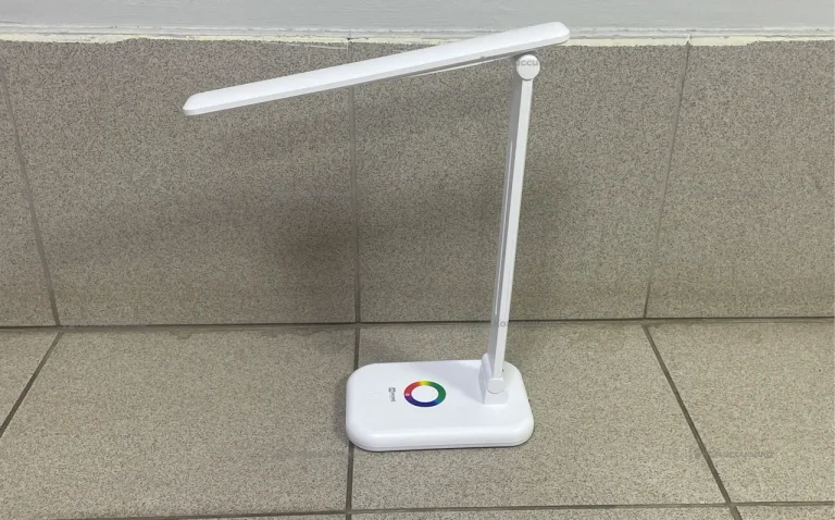 Светильник настольный с RGB InHome