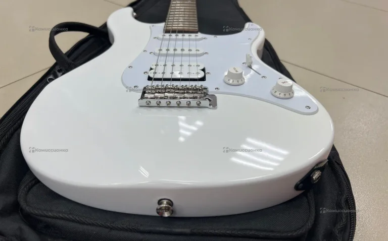 Электрогитара Yamaha Pacifica 012