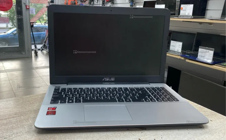 Ноутбук  Asus x555y sonicmaster
