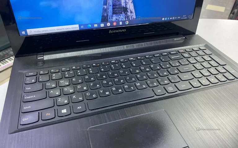 Ноутбук Lenovo i3-4030/4gb/gt840m/ssd120gb