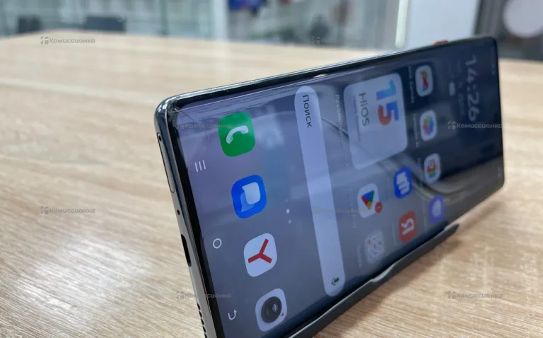 Tecno CAMON 40 Pro 5G 8/256 Гб