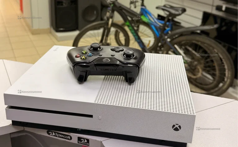 Приставка Xbox One S 500 ГБ