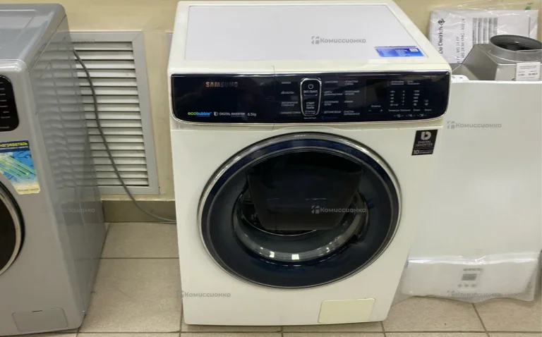 Стиральная машина Samsung 6.5kg WW65K52E69W
