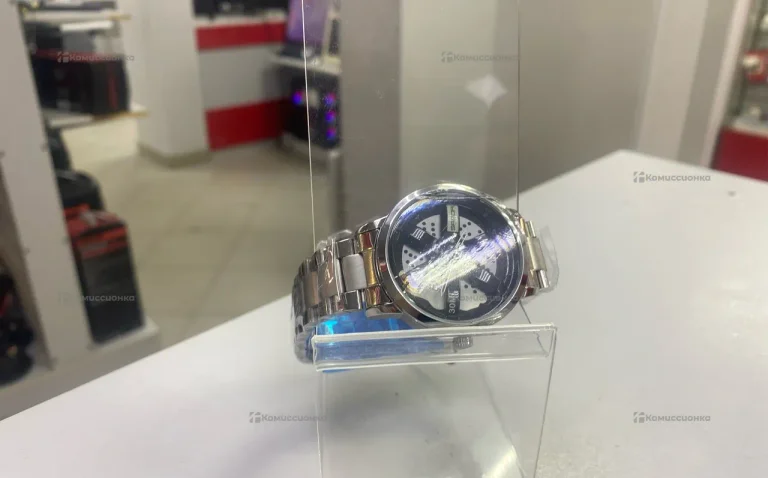 Часы  Samoa с Вертушкой