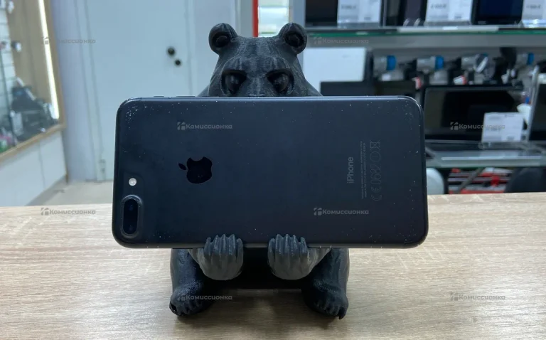 Apple iPhone 7 Plus 3/128 ГБ
