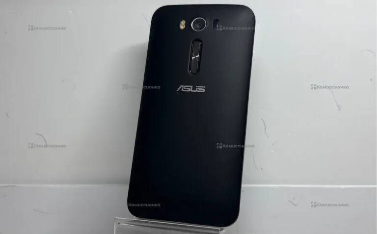 Asus Zenfone 2 ZE551ML 2/32 ГБ