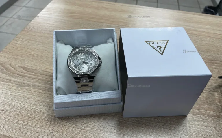 Часы  guess женские