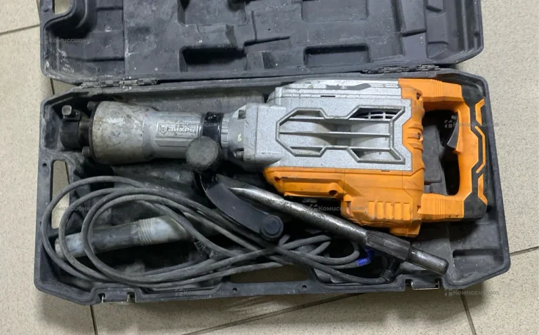 Отбойный молоток Вихрь ОМ-1750Э
