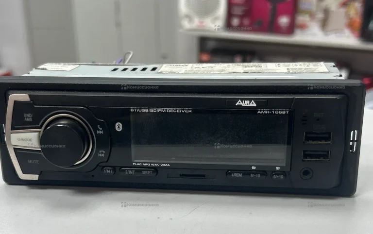Автомагнитола Aura AMH-106Bt