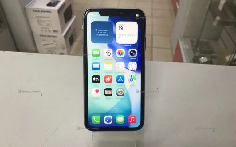 Apple iPhone 11 4/128 ГБ
