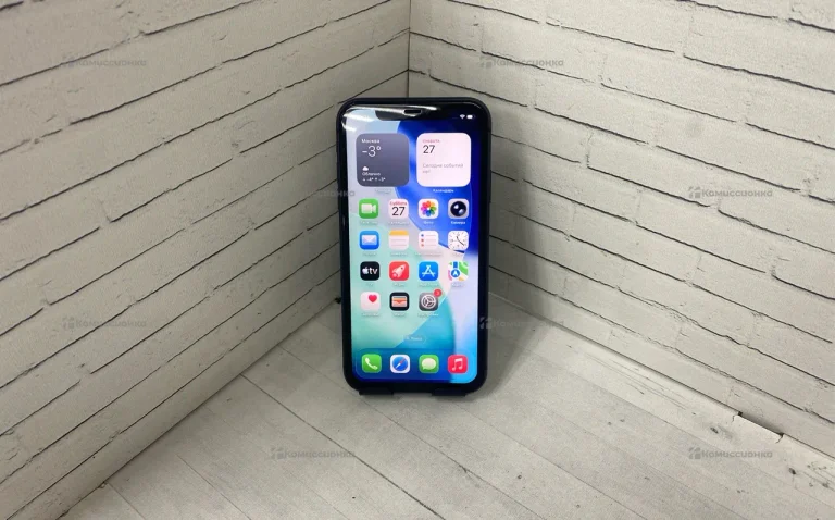 Apple iPhone 11 4/64 ГБ