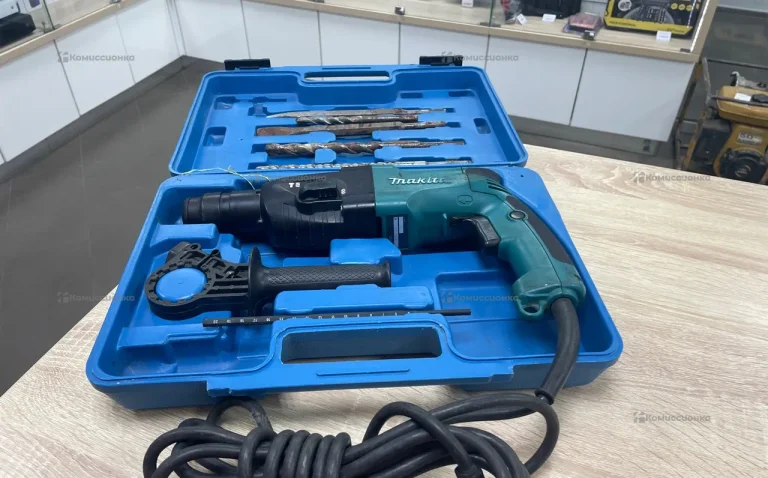 Перфоратор makita HR2440