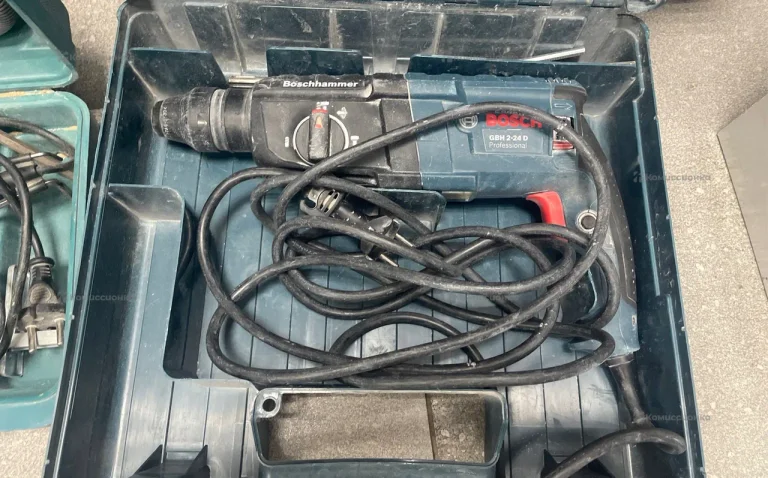 Перфоратор Bosch GBH 2-24 D
