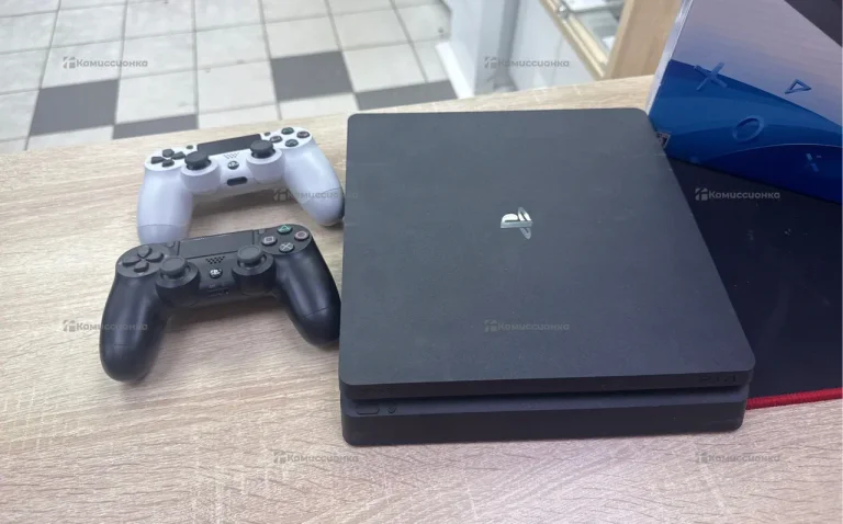 Приставка PS4. приставка PS4 slim 500Gb