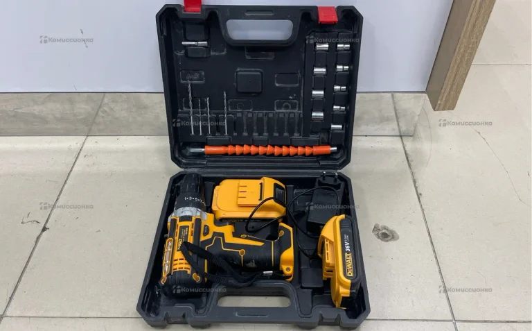 Шуруповерт реплика Dewalt