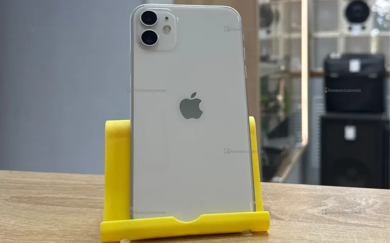 Apple iPhone 11 4/64 ГБ