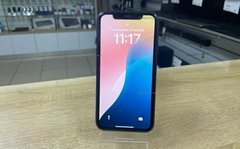 Apple iPhone 11 4/64 ГБ