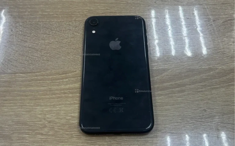 Apple iPhone XR 64GB..