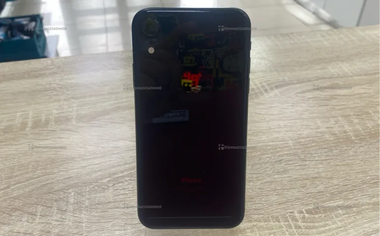 Apple iPhone XR 3/64 ГБ