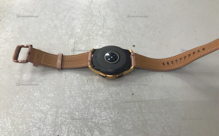 Часы  Samsung Galaxy Watch RM-810