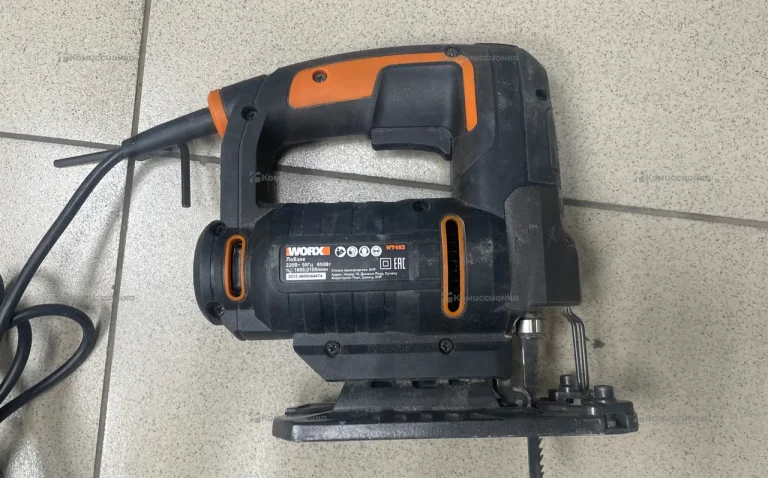 Лобзик Worx WT463