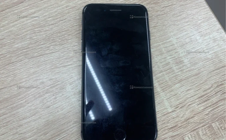 Apple iPhone 8 2/64 ГБ