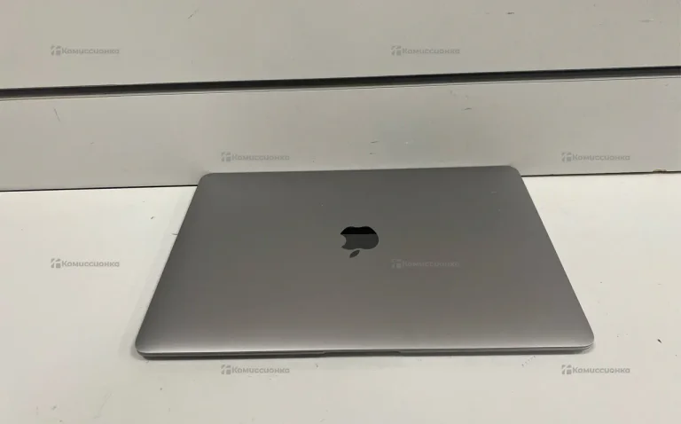MacBook Air 13 2019 i5