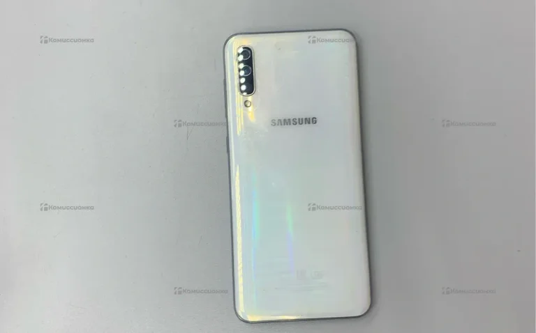 Samsung Galaxy A50 4/64 ГБ