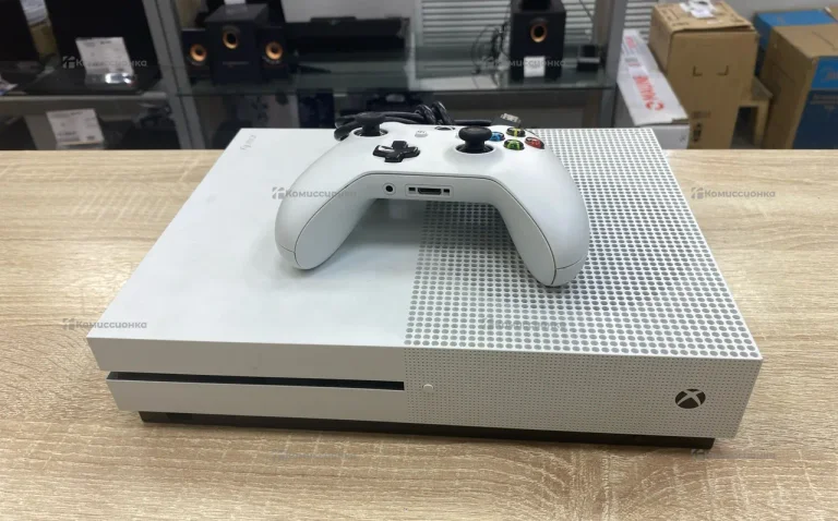 Приставка Xbox Приставка Xbox One S 1Tb c дисковод