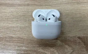 Купить Наушники  AirPod 4 б/у , в Москва и область Цена:6500рублей