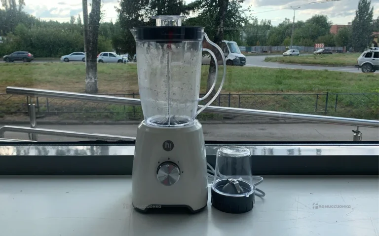 Блендер Hi HB205