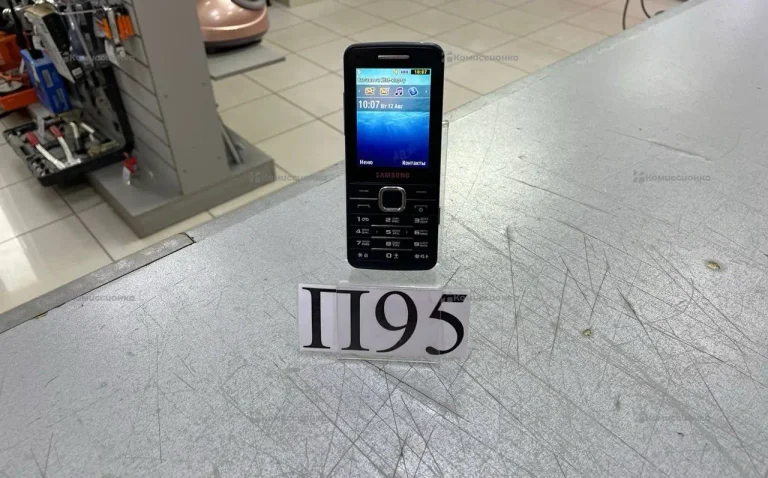 Samsung GT-S5610
