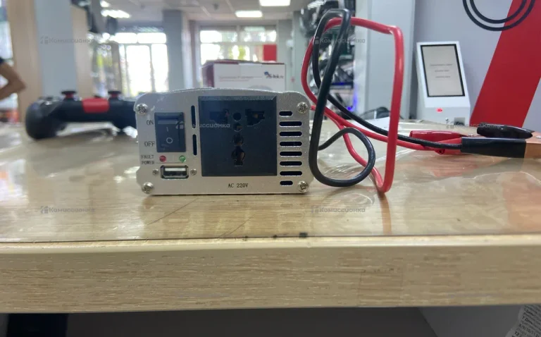 Инвертор DEXP Car 300W