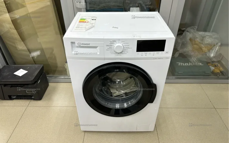 Стиральная машина с сушкой Indesit WDS 7428 C7S VW