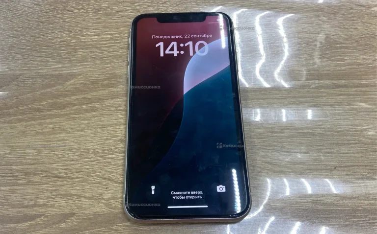 Apple iPhone 11 64 ГБ