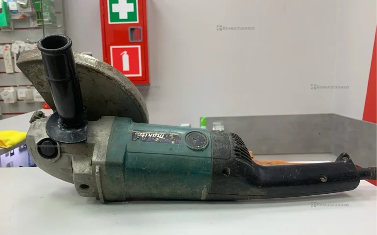 УШМ Makita 9069S.
