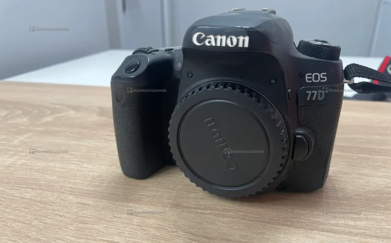 Фотоаппарат  canon eos 77d
